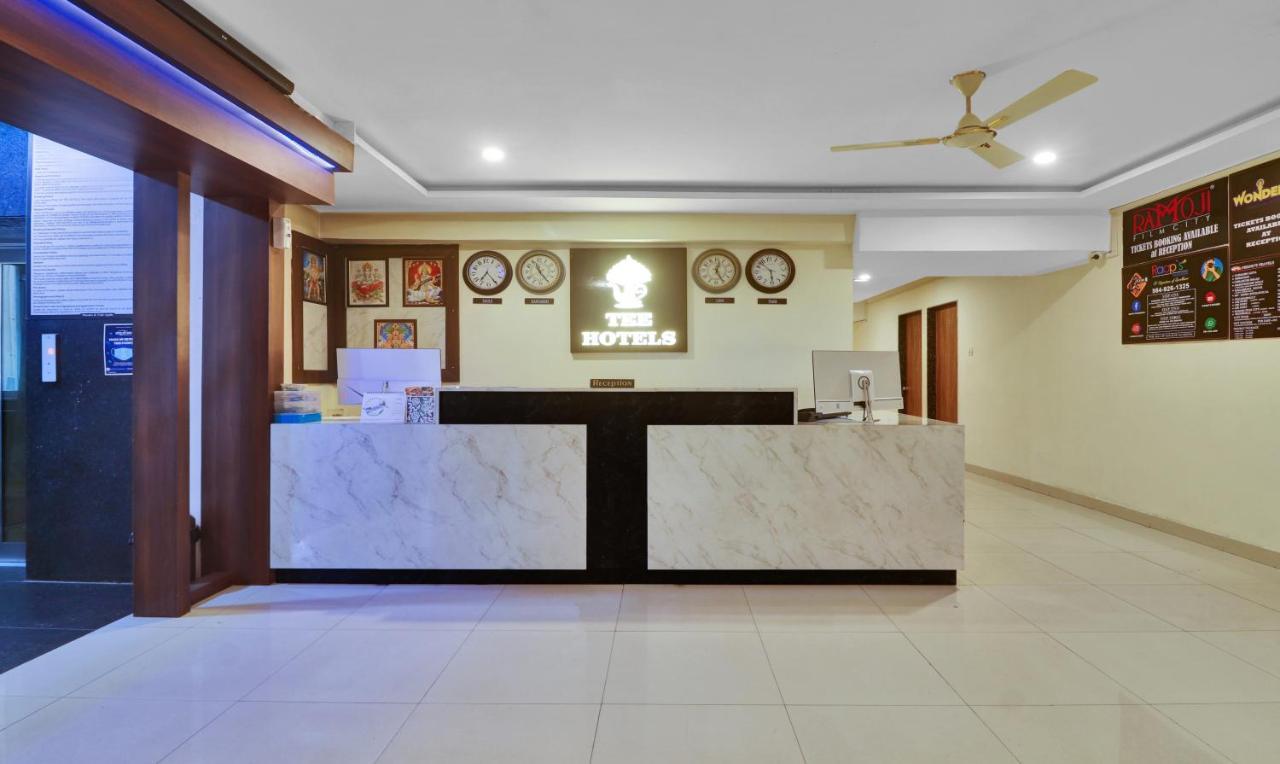 Treebo Tee Hotel Hyderabad Bagian luar foto