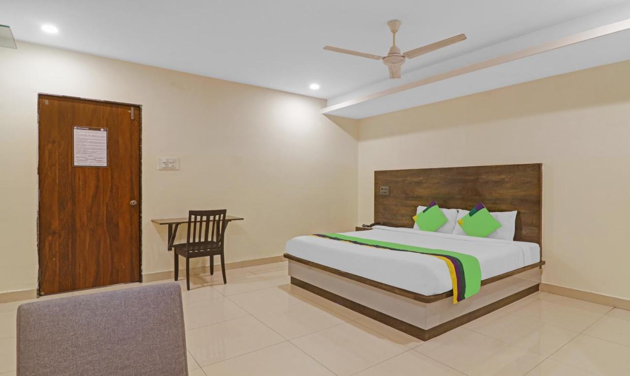 Treebo Tee Hotel Hyderabad Bagian luar foto